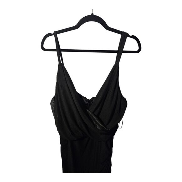 FASHION‎ NOVA Plus Size Black Ruched Dress - Size 3X - Picture 4 of 10